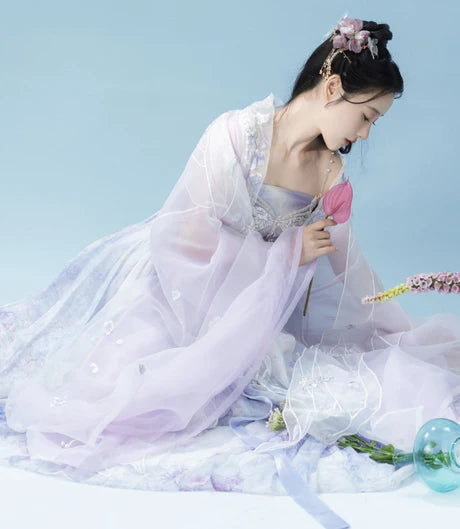 Indulge in serene elegance with the Ellen Qiyao Ruqun from Moon Hanfu&