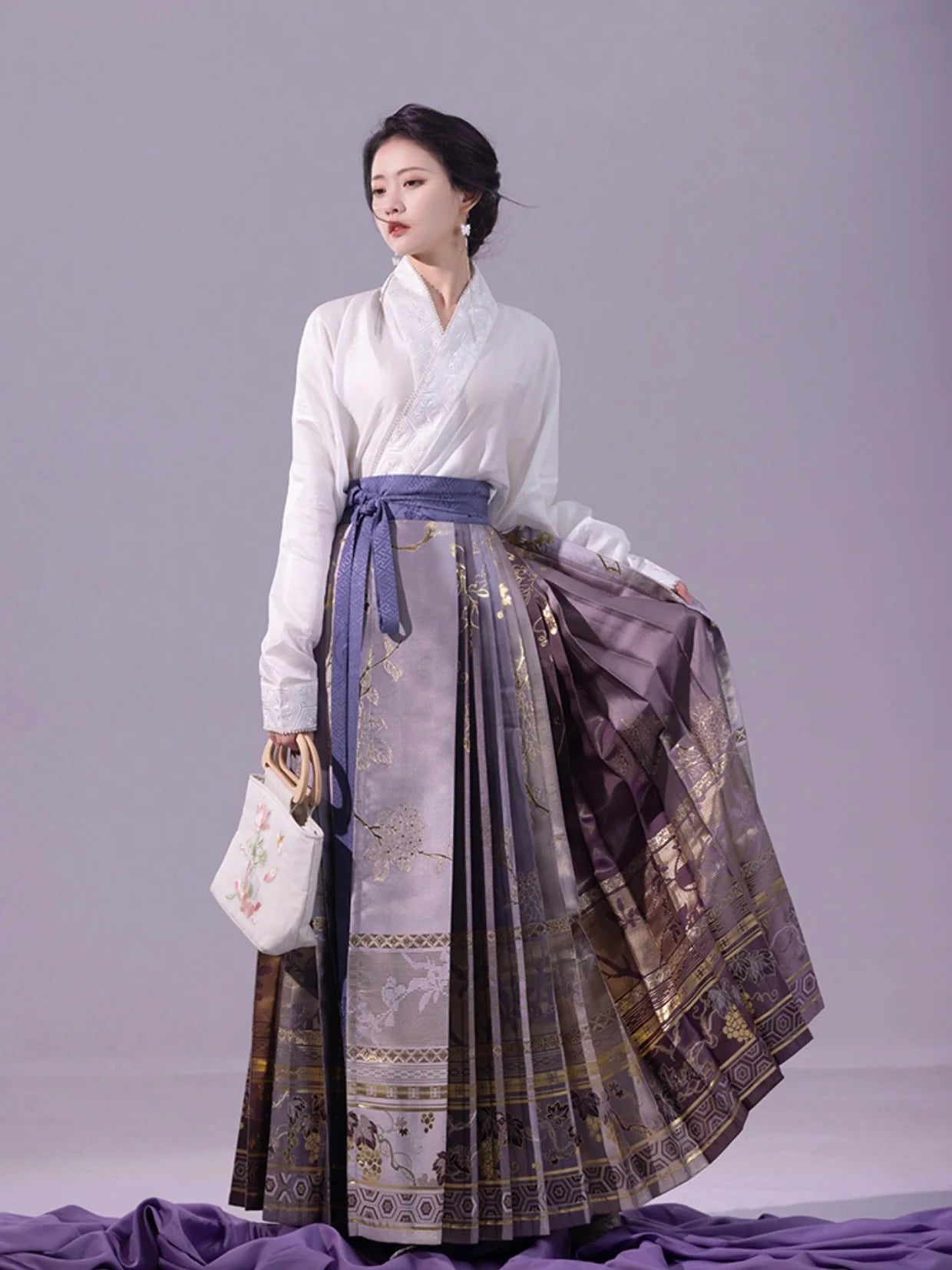 Modern Hanfu, Whimsy Love