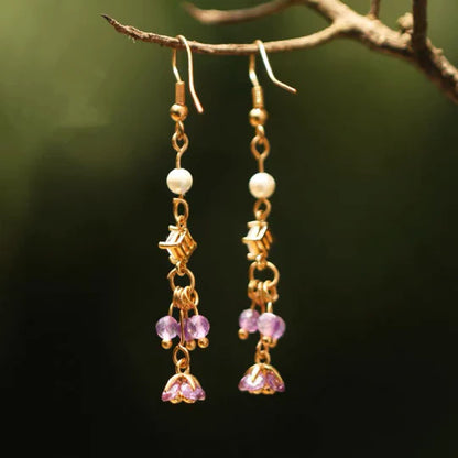 Chinese Earrings, Maggi