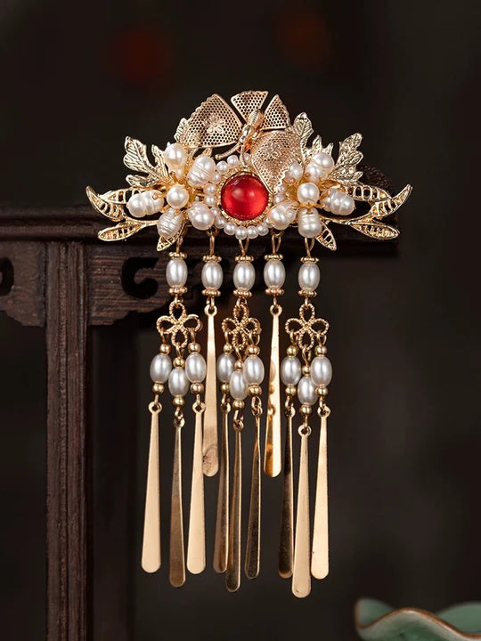 Sophie Chinese Hair Clips - Enhance your hairstyle with the stylish and versatile Sophie Chinese Hair Clips, inspired by Chinese tradition and designed to elevate your look.