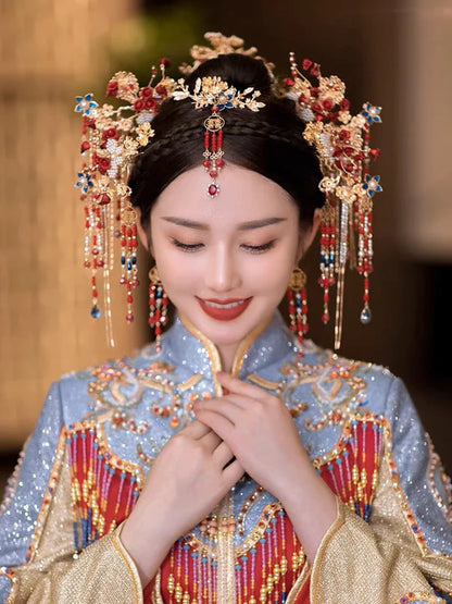 Elevate your bridal ensemble with Moon Hanfu&