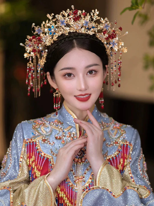 Elevate your bridal ensemble with Moon Hanfu&