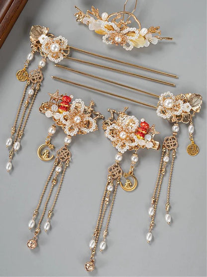 Summer Hanfu Hair Accessories - Embrace the vibrant spirit of summer with these stylish and versatile hair accessories. Inspired by the colors and patterns of the season, they add charm and liveliness to your Hanfu ensemble. Perfect for outdoor events, summer festivals, or celebrating the joy of summer.