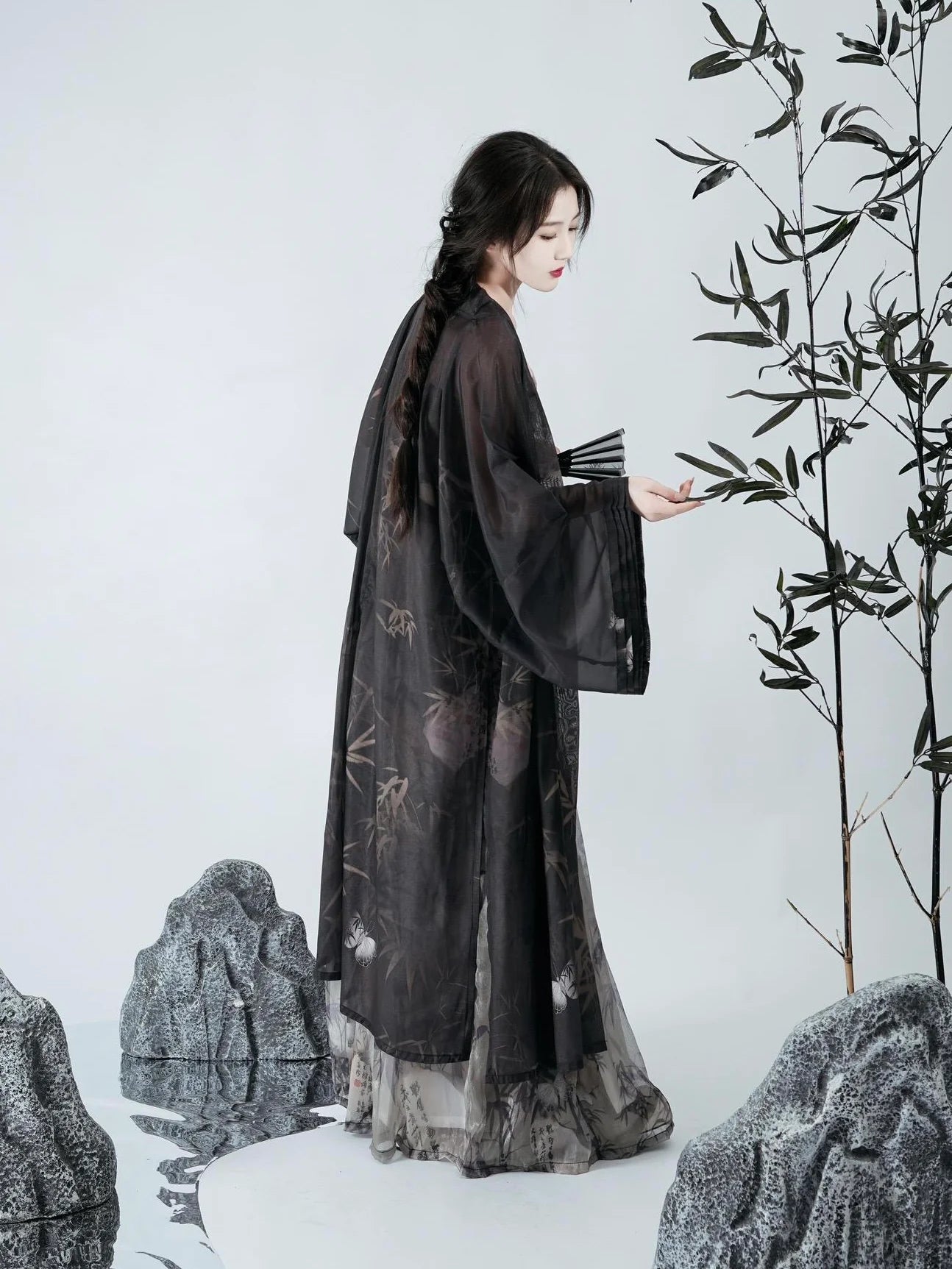 Harmony Qiyao Ruqun Ensemble - Song Dynasty Style. Immerse yourself in the serene artistry of Danqing, perfect for themed events or infusing your wardrobe with timeless elegance.