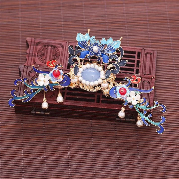 Nia Hanfu Hair Accessories - Enhance your Hanfu ensemble with the exquisite Nia Hanfu Hair Accessories collection. Meticulously crafted and versatile, these accessories add a touch of elegance and reflect the timeless beauty of traditional Chinese fashion. Perfect for expressing your individuality and creating a personalized style statement.