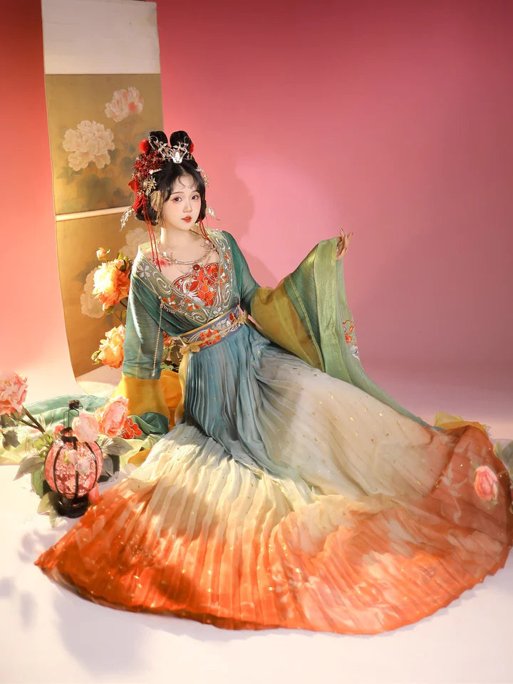 Indulge in serene elegance with the Catherine Qiyao Ruqun from Moon Hanfu&