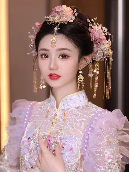 Elevate your bridal ensemble with Moon Hanfu&